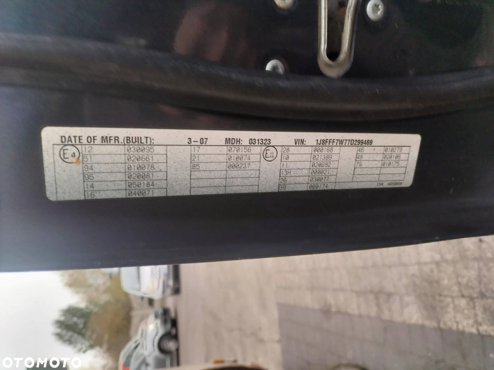 ZDERZAK TYŁ  JEEP COMPASS 2.4 16V 170 KM 125 KW 07-10r - 9