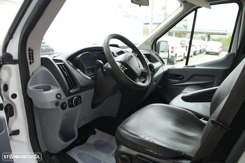 Ford Transit 7Lugares 2.2TDCI 160cv - 6