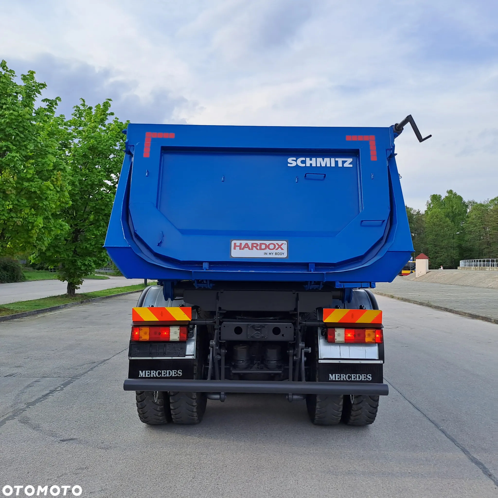 Mercedes-Benz ACTROS 4141 WYWROTKA / 8X6 / SCHMITZ / MANUAL / EURO 5 / MULDA / NIE 8X8 - 13