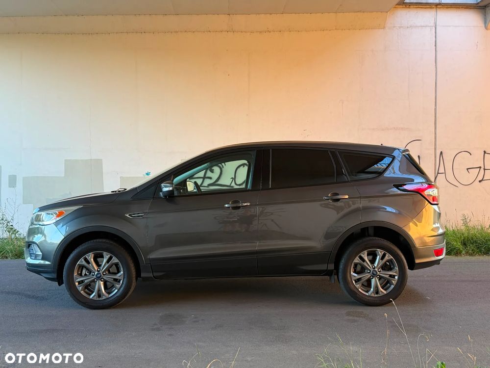 Ford Kuga 1.5 TDCi 2x4 Cool & Connect - 4