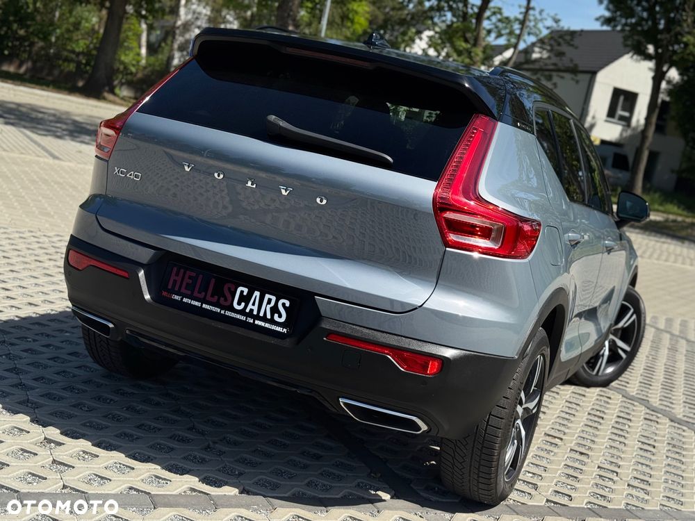 Volvo XC 40 D3 SCR R-Design - 3