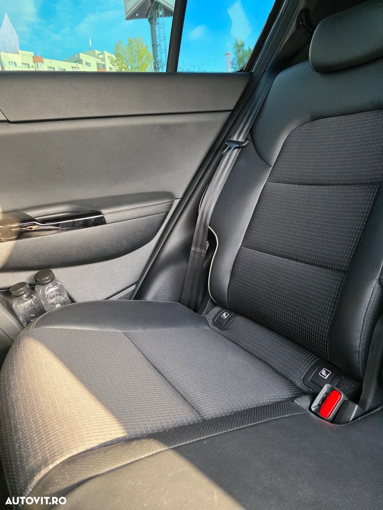 Kia Sportage 1.6 DSL MHEV 7DCT HP 4x2 GT Line - 11