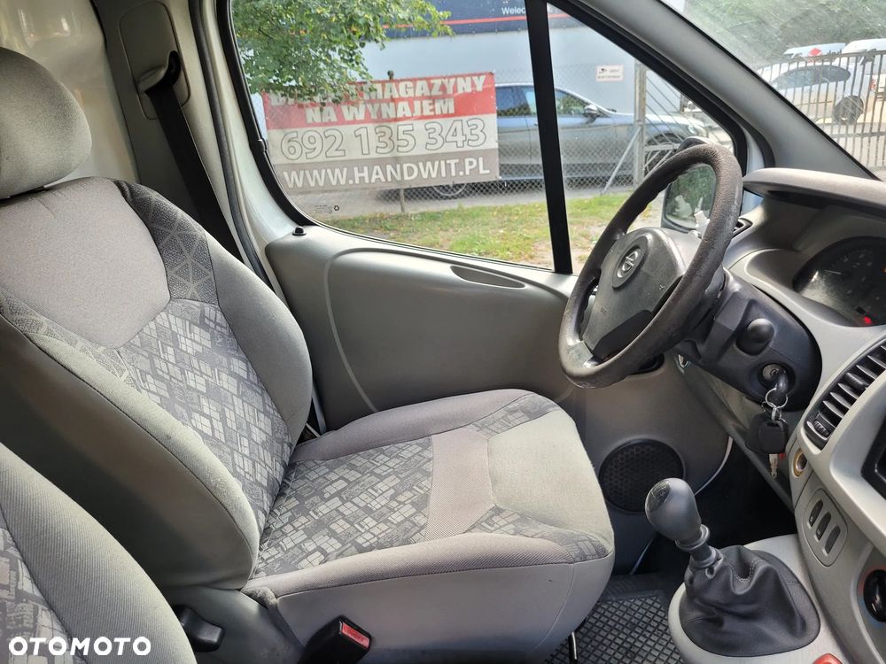 Opel Vivaro - 15