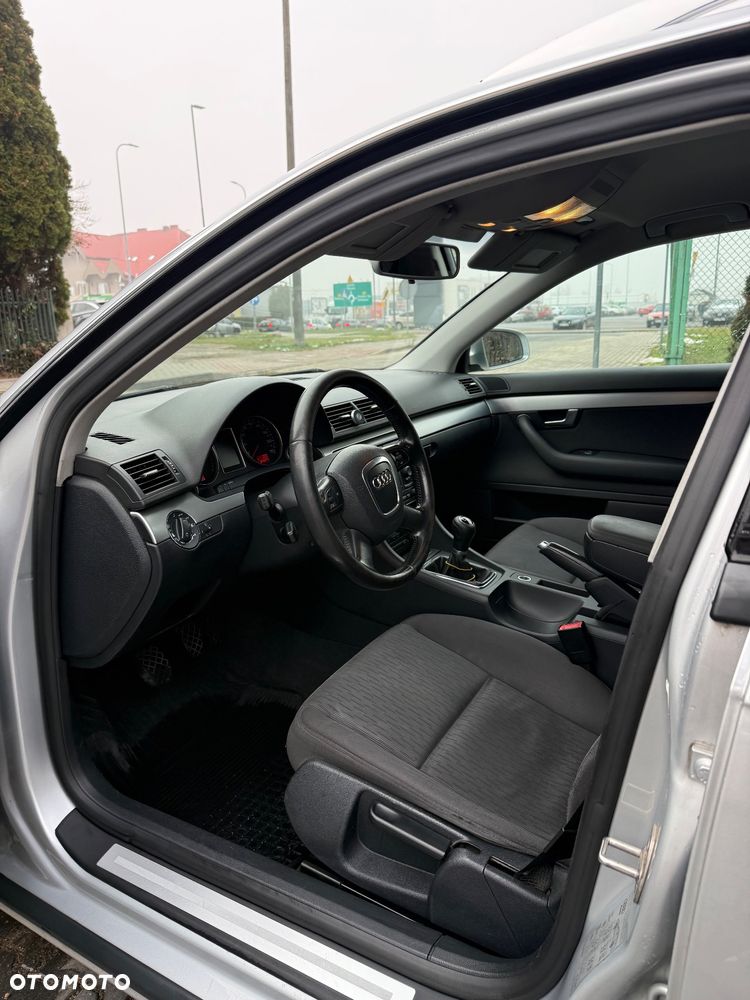 Audi A4 Avant 2.0 TDI - 14