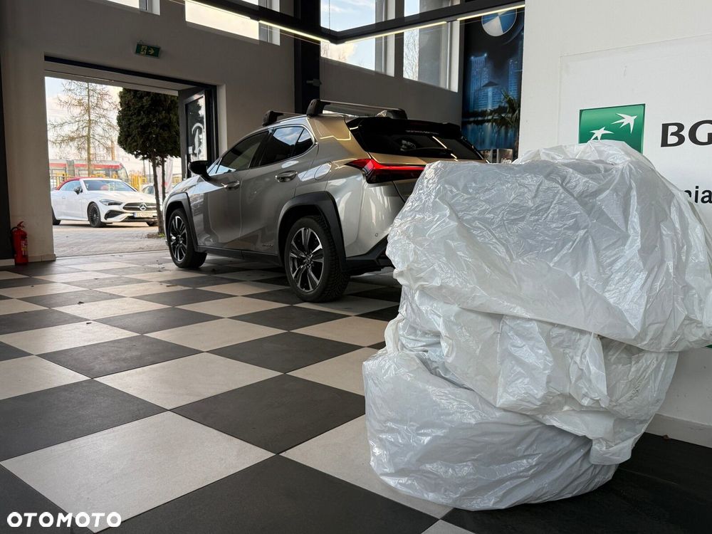 Lexus UX - 37
