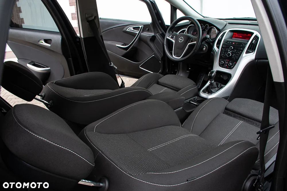 Opel Astra 1.6 Turbo Edition Sport - 19