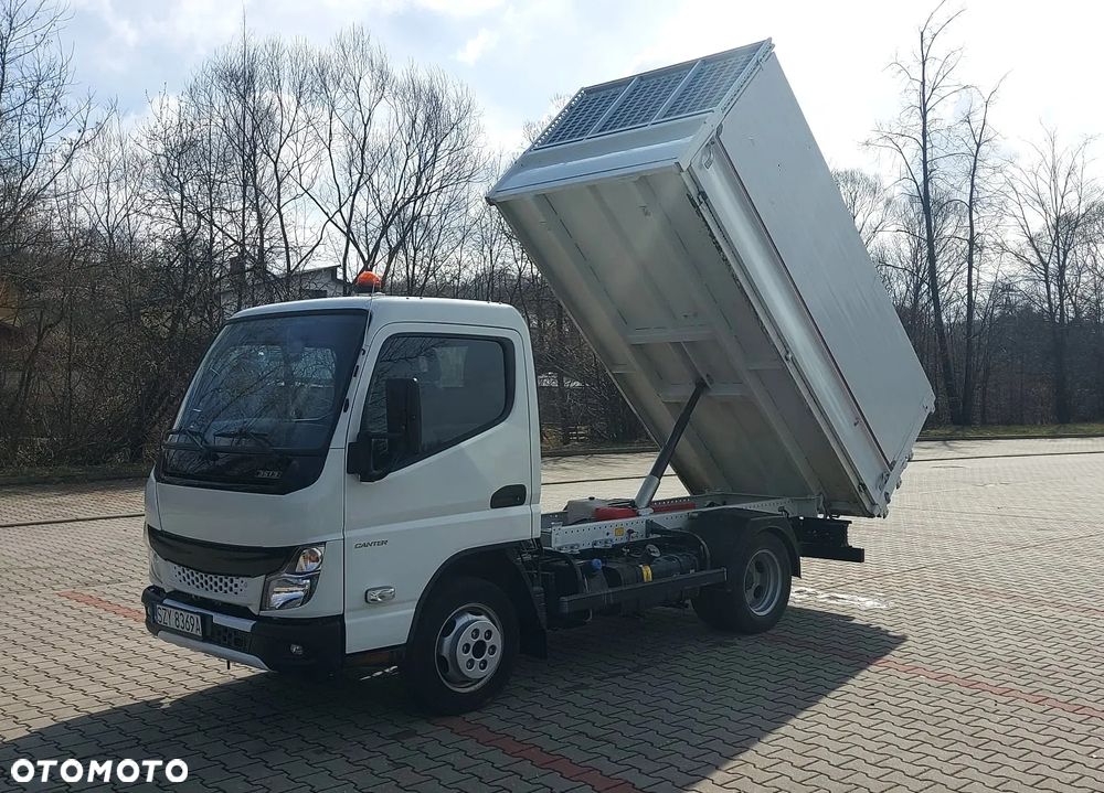 Mitsubishi FUSO CANTER - 3