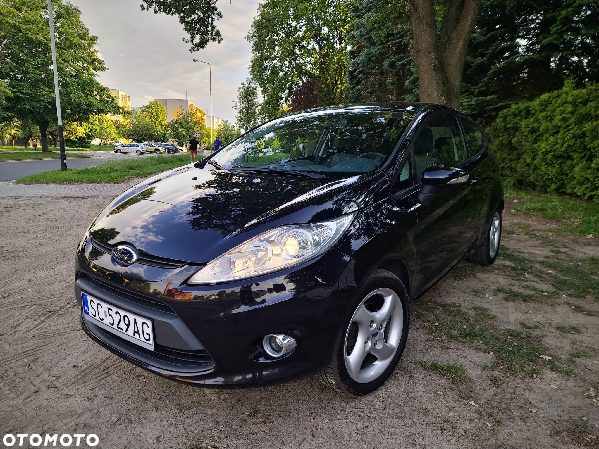 Ford Fiesta 1.25 Ambiente - 1