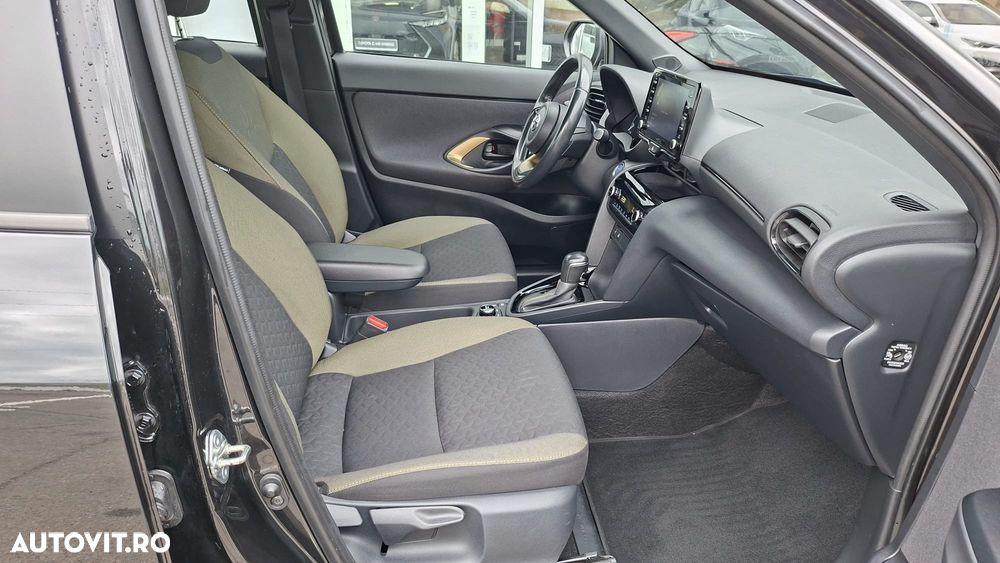 Toyota Yaris Cross - 10