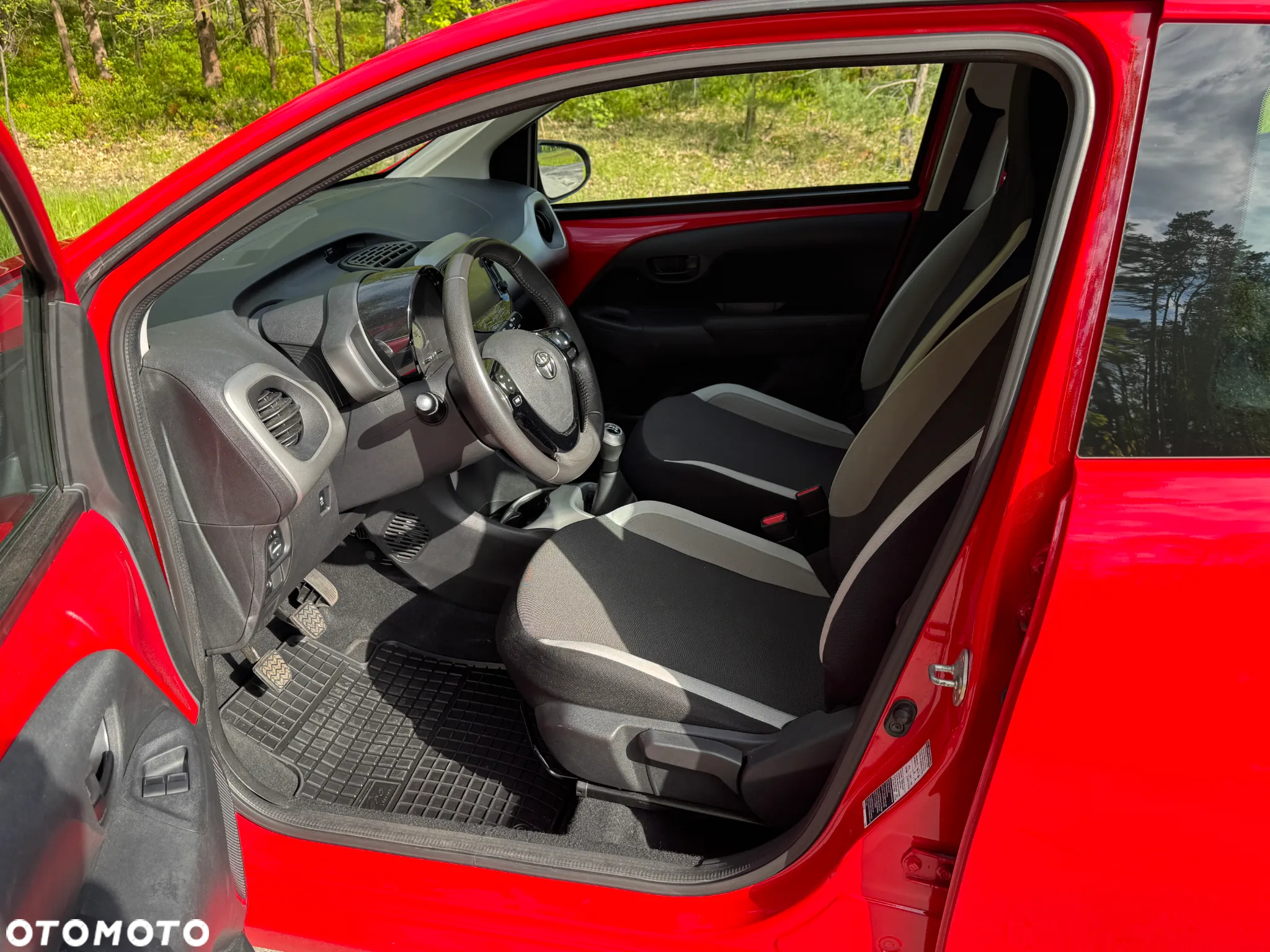 Toyota Aygo x-play Edition S+ - 9