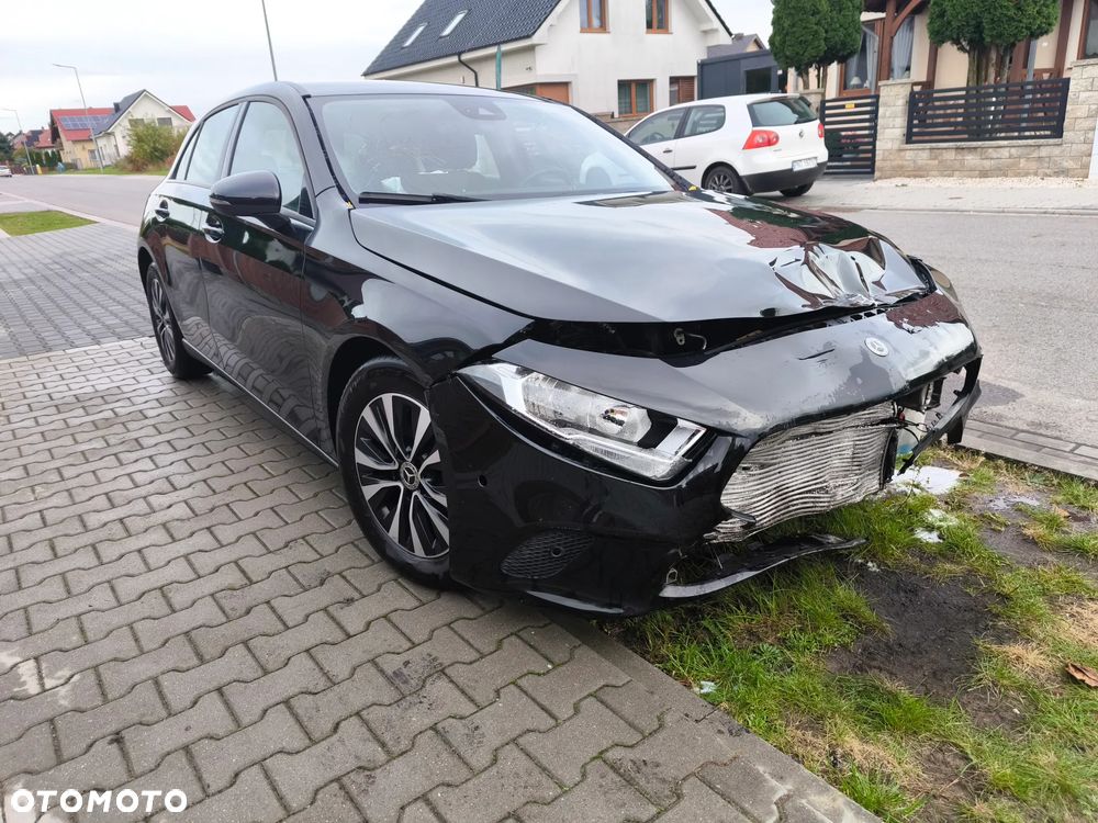 Mercedes-Benz Klasa A 180 d Edition 2021 - 1