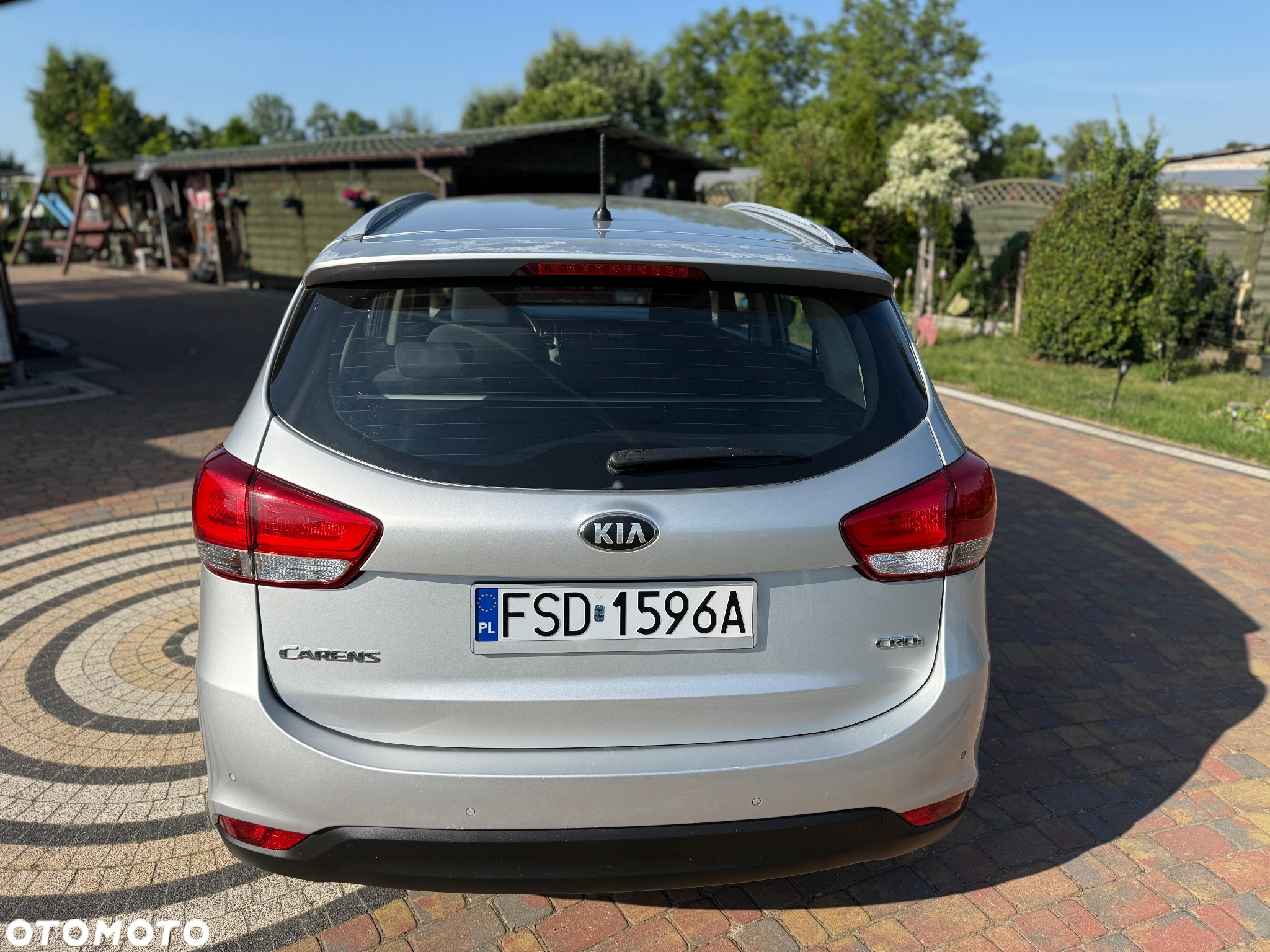 Kia Carens - 7