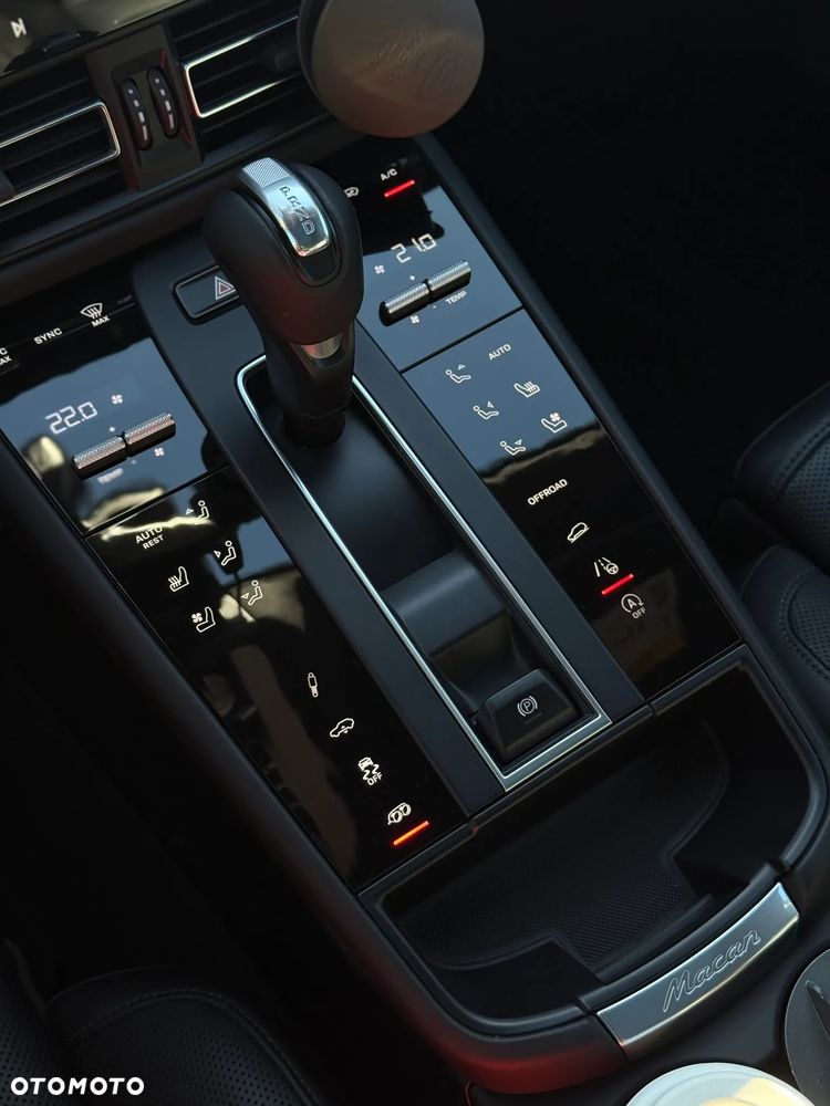 Porsche Macan GTS - 11