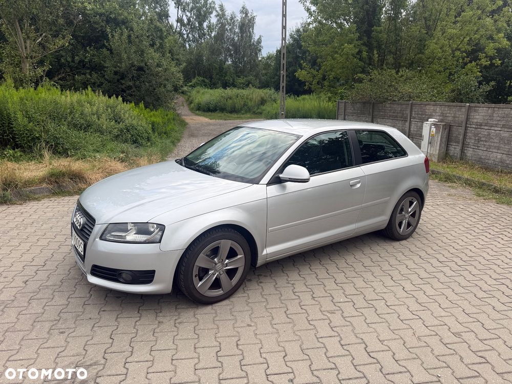 Audi A3 3-drzwiowe 1.6 Ambition - 4