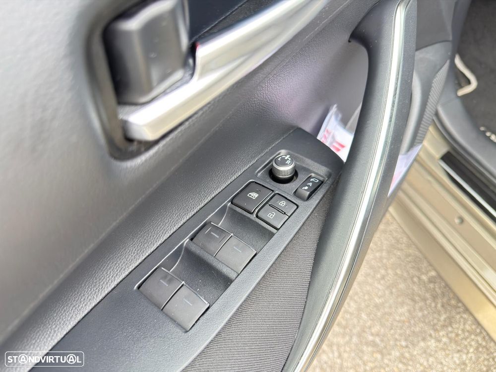 Toyota Corolla 1.8 Hybrid Comfort - 16