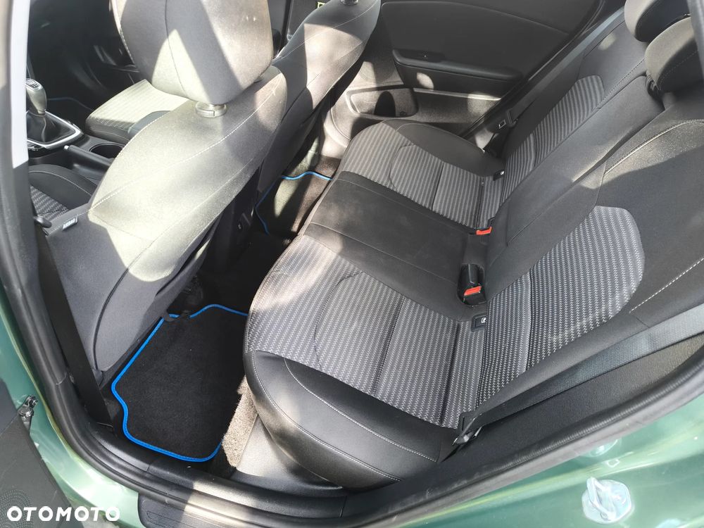 Kia Ceed 1.6 CRDi (48V Mild-Hybrid) Vision - 12