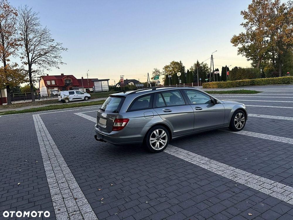 Mercedes-Benz Klasa C 200 CDI Classic - 16