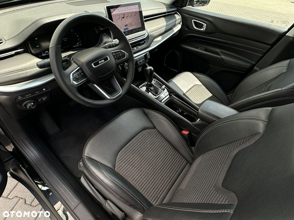 Jeep Compass - 18