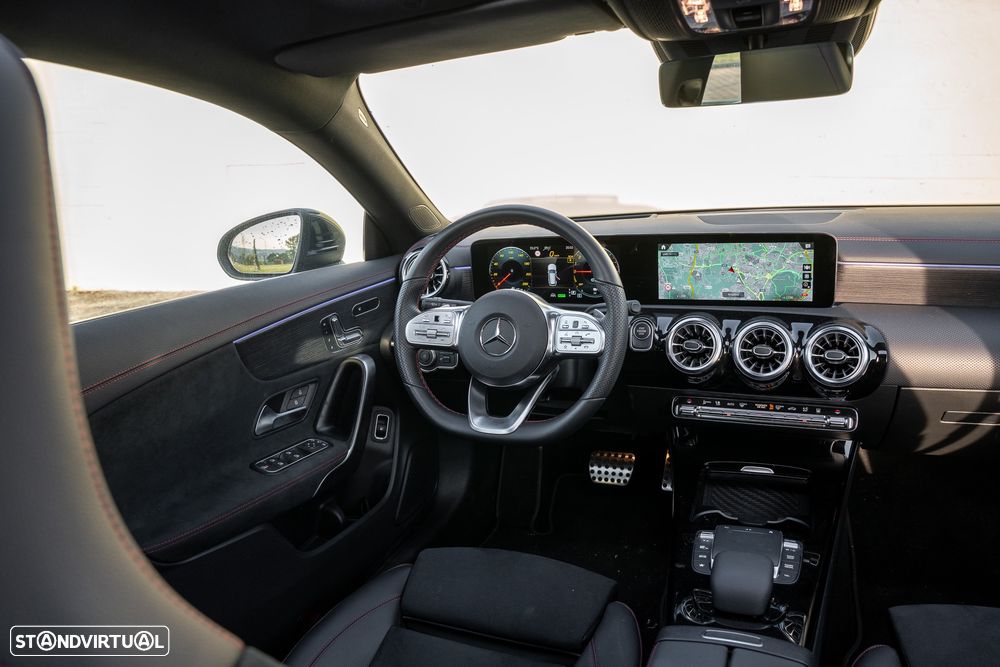 Mercedes-Benz CLA 250 e 8G-DCT AMG Line - 34