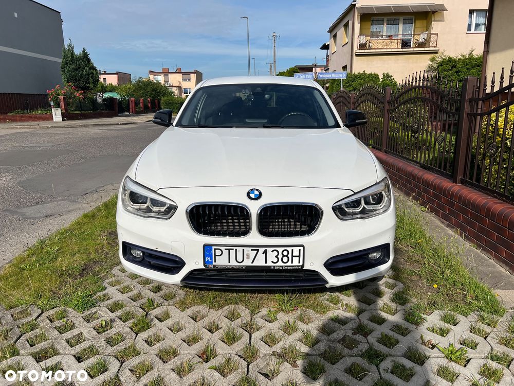 BMW Seria 1 118d Sport Line - 2