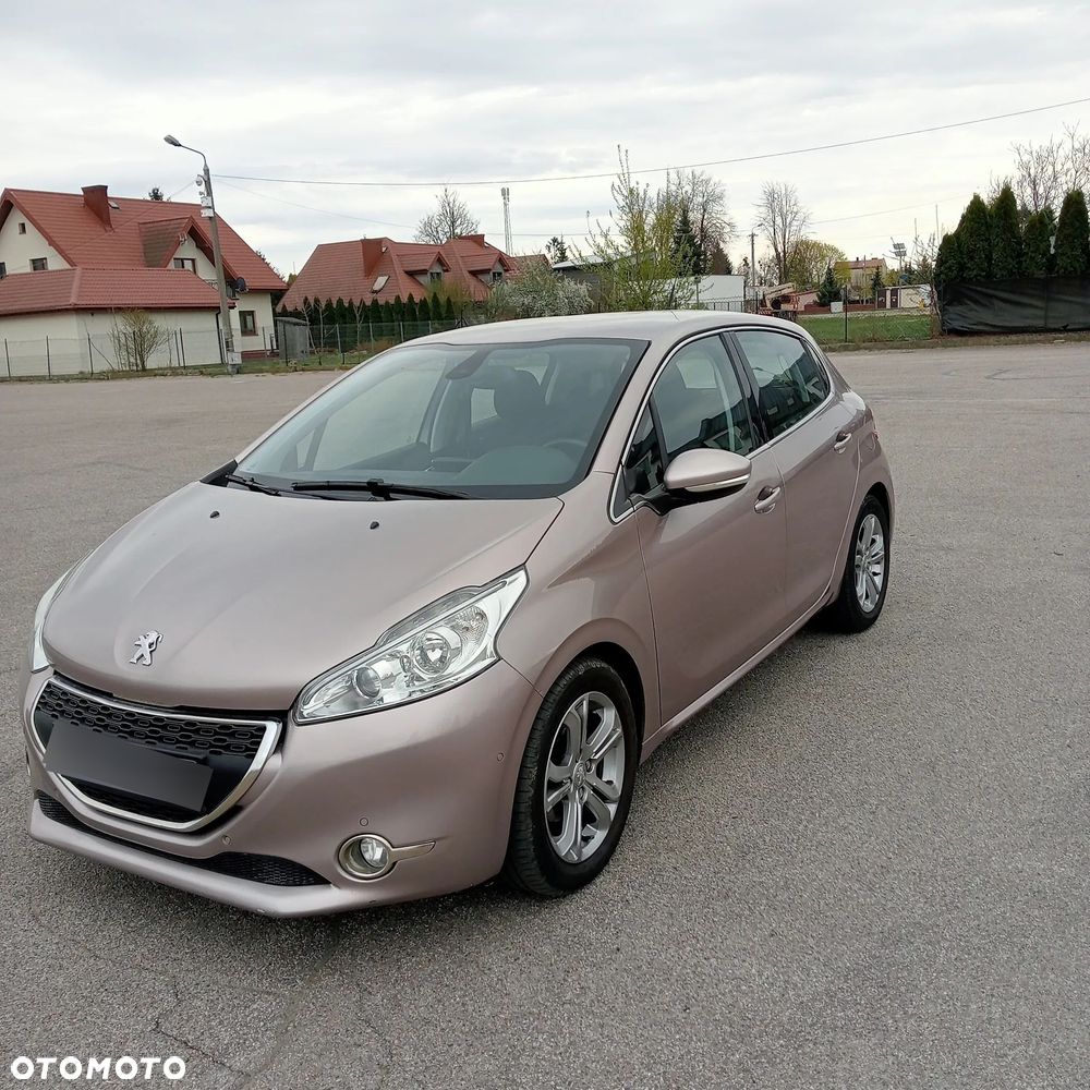 Peugeot 208 1.2 PureTech Allure - 4