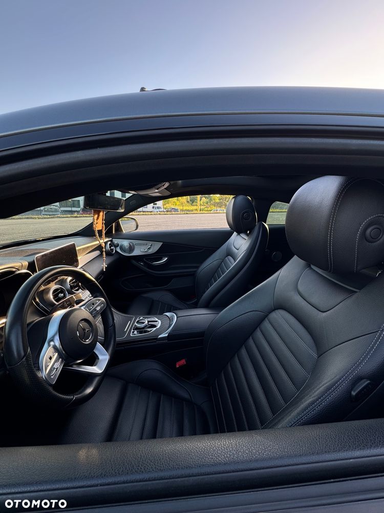 Mercedes-Benz Klasa C 300 9G-TRONIC - 5