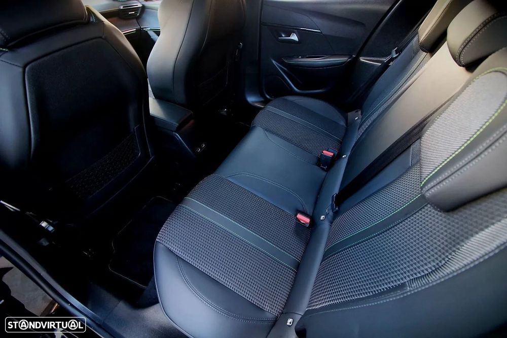 Peugeot e-208 50 kWh GT Line - 22