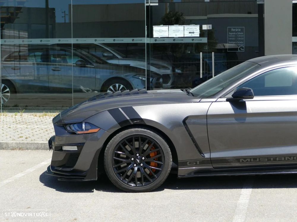 Ford Mustang - 8