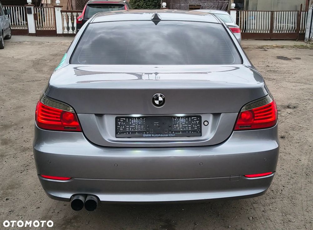 BMW Seria 5 523i Edition Exclusive - 3