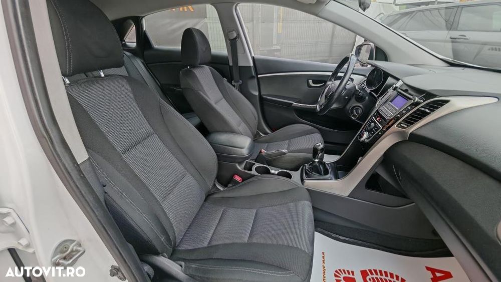 Hyundai i30 1.4 CRDi Trend - 11