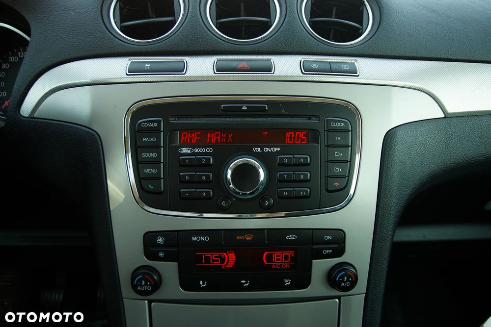 Ford Galaxy 2.0 FF Titanium - 17