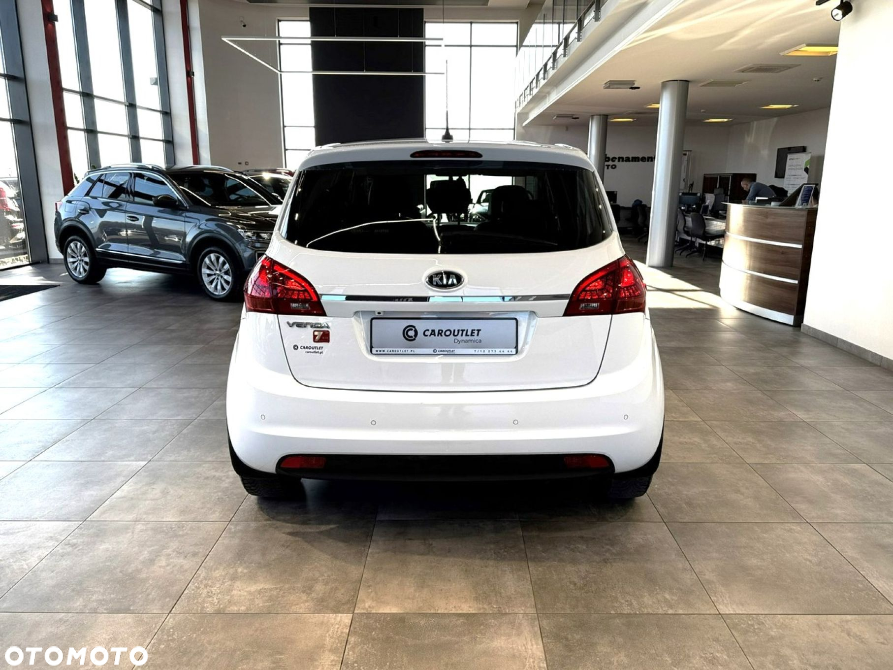 Kia Venga - 8