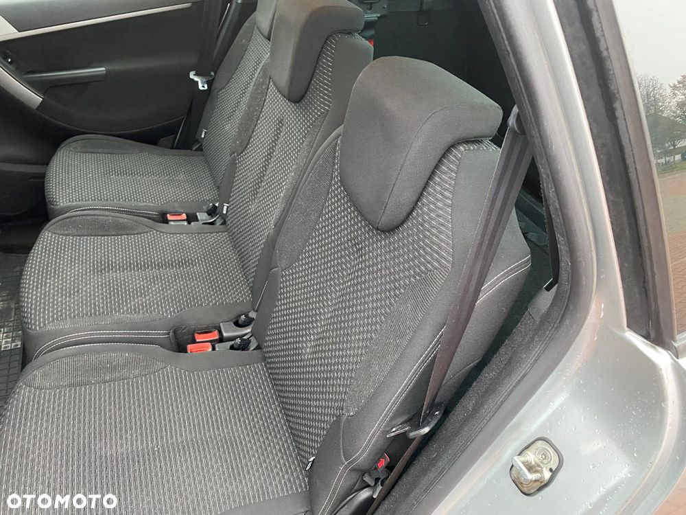 Citroën C4 Picasso - 33