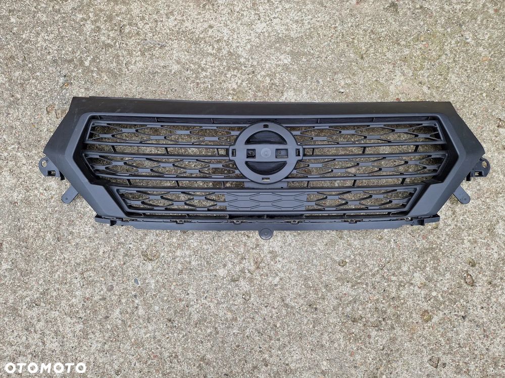 Nissan Townstar VAN 22- grill atrapa chłodnicy - 1