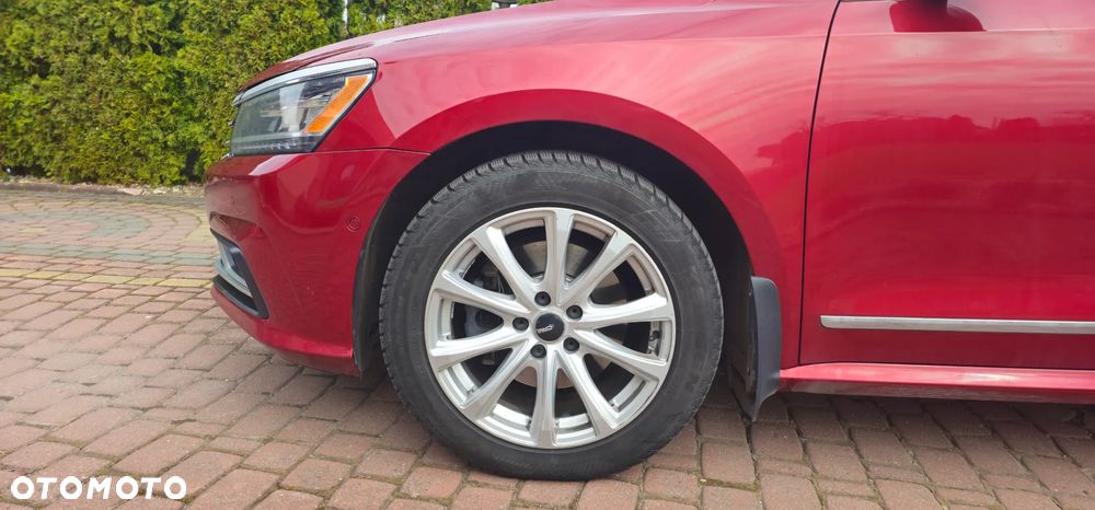 Volkswagen Passat - 3