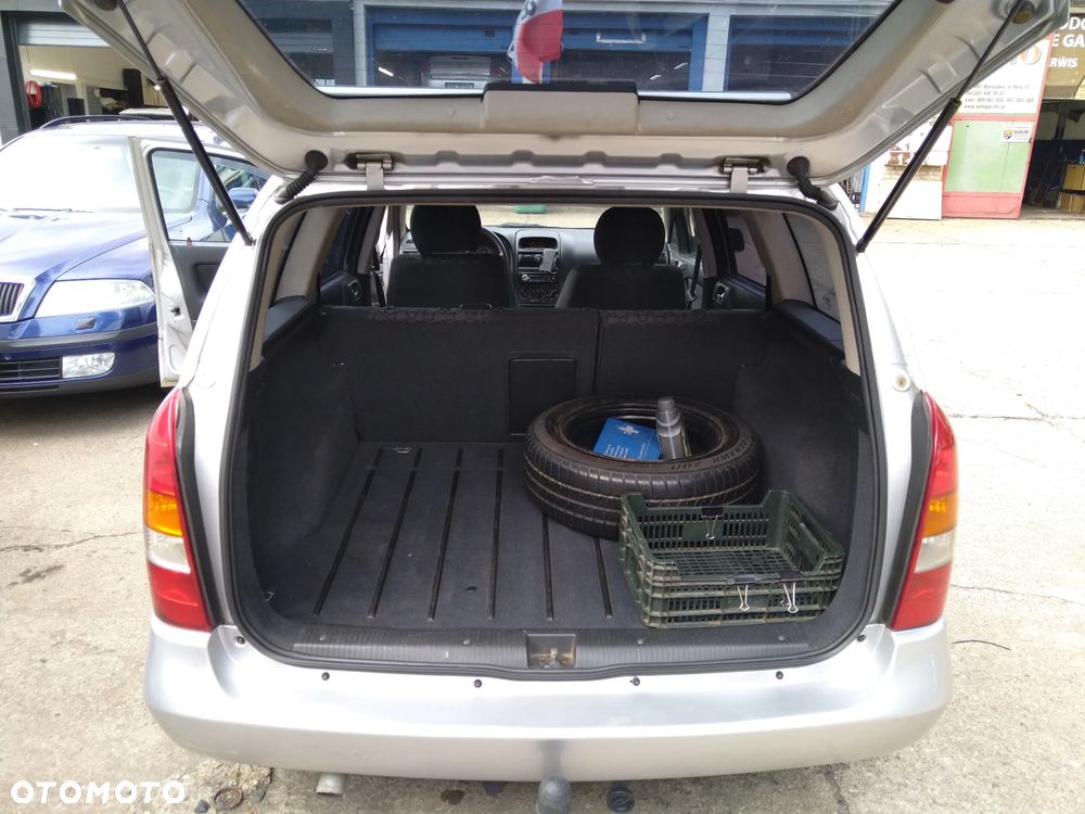 Opel Astra 1.6 - 10