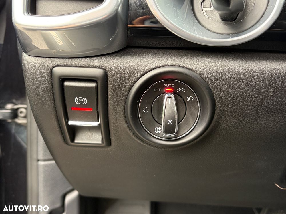 Porsche Cayenne Platinum Edition - 31