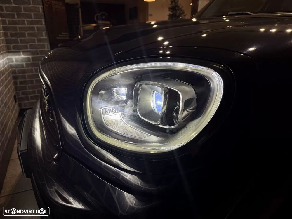 MINI Countryman Cooper SE ALL4 Auto - 17