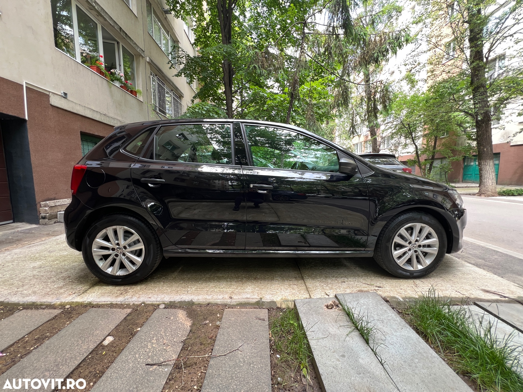 Volkswagen Polo 1.6 TDI Trendline - 11