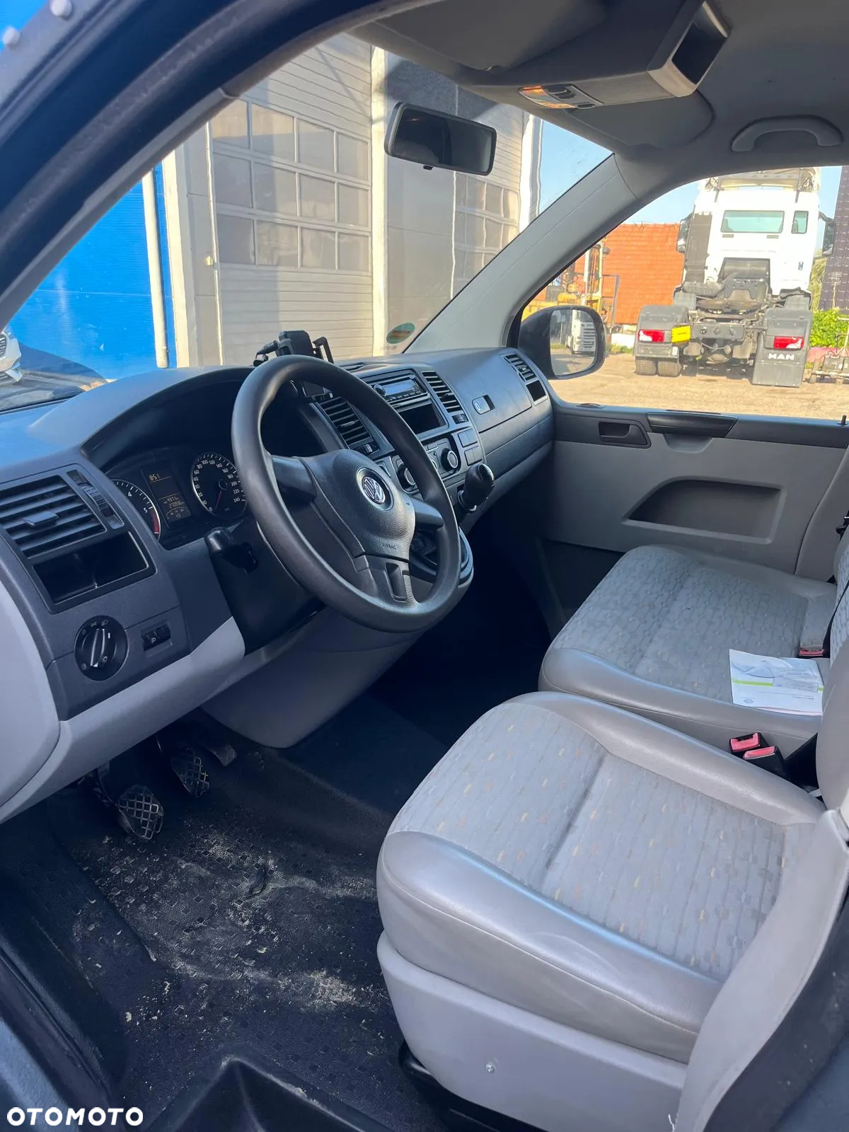Volkswagen TRANSPORTER T5 - 3