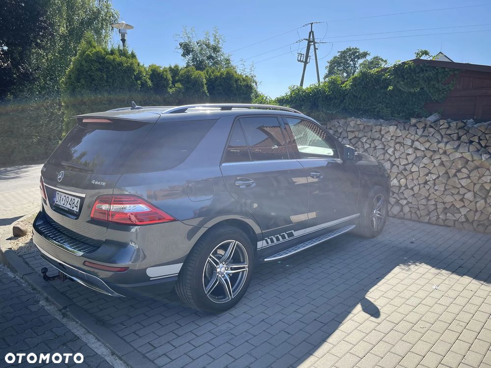 Mercedes-Benz ML - 11