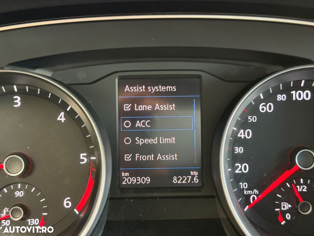 Volkswagen Passat 2.0 TDI DSG Comfortline - 30