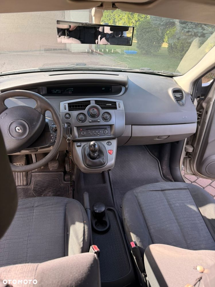 Renault Scenic 1.6 16V Expression - 20