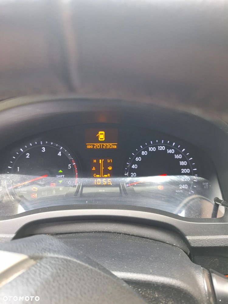 Toyota Avensis 2.0 D-4D Comfort - 6