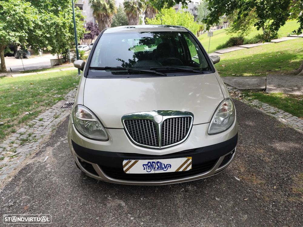 Lancia Musa 1.3 16V M-jet Oro Executive - 2