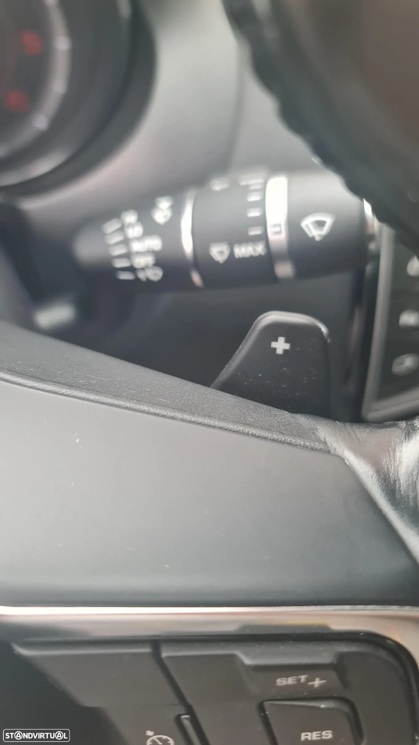 Jaguar XE 2.0 D R-Sport Aut. - 8
