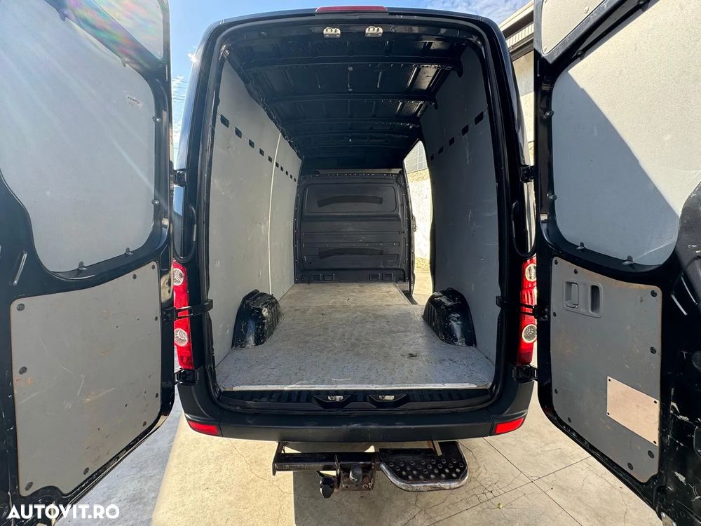 Volkswagen CRAFTER - 11