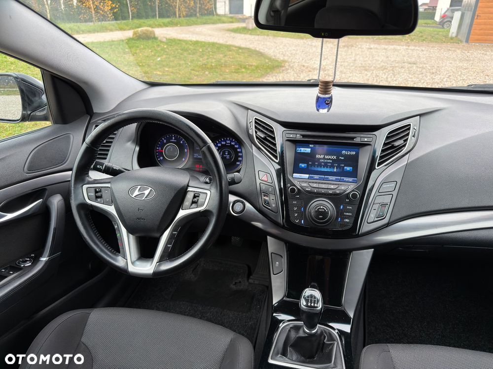 Hyundai i40 1.7 CRDi Comfort + - 27