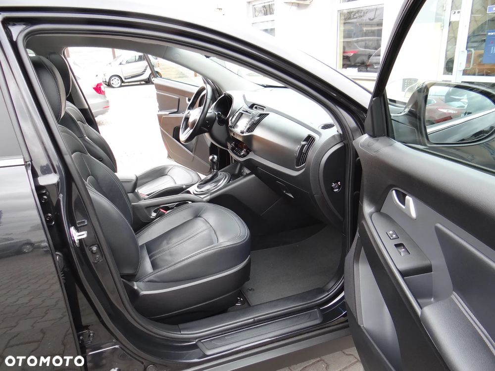 Kia Sportage 2.0 CRDI 4WD Automatik Dream-Team Edition - 32