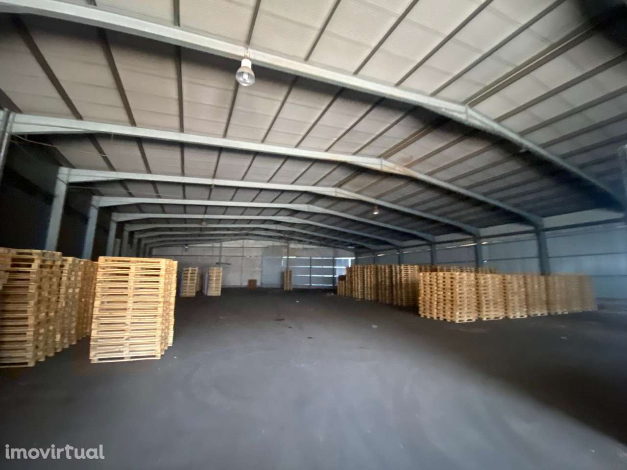 Arrendamento armazém - S. Cláudio de Barco, Guimarães - Grande imagem: 3/10